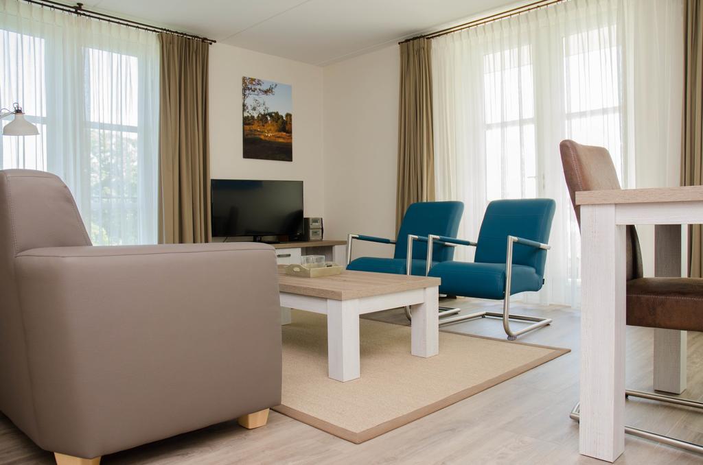 Hotel Graaf Bernstorff Schiermonnikoog Room photo