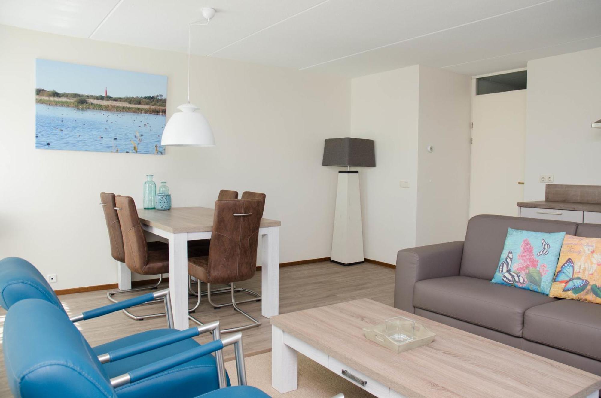 Hotel Graaf Bernstorff Schiermonnikoog Room photo