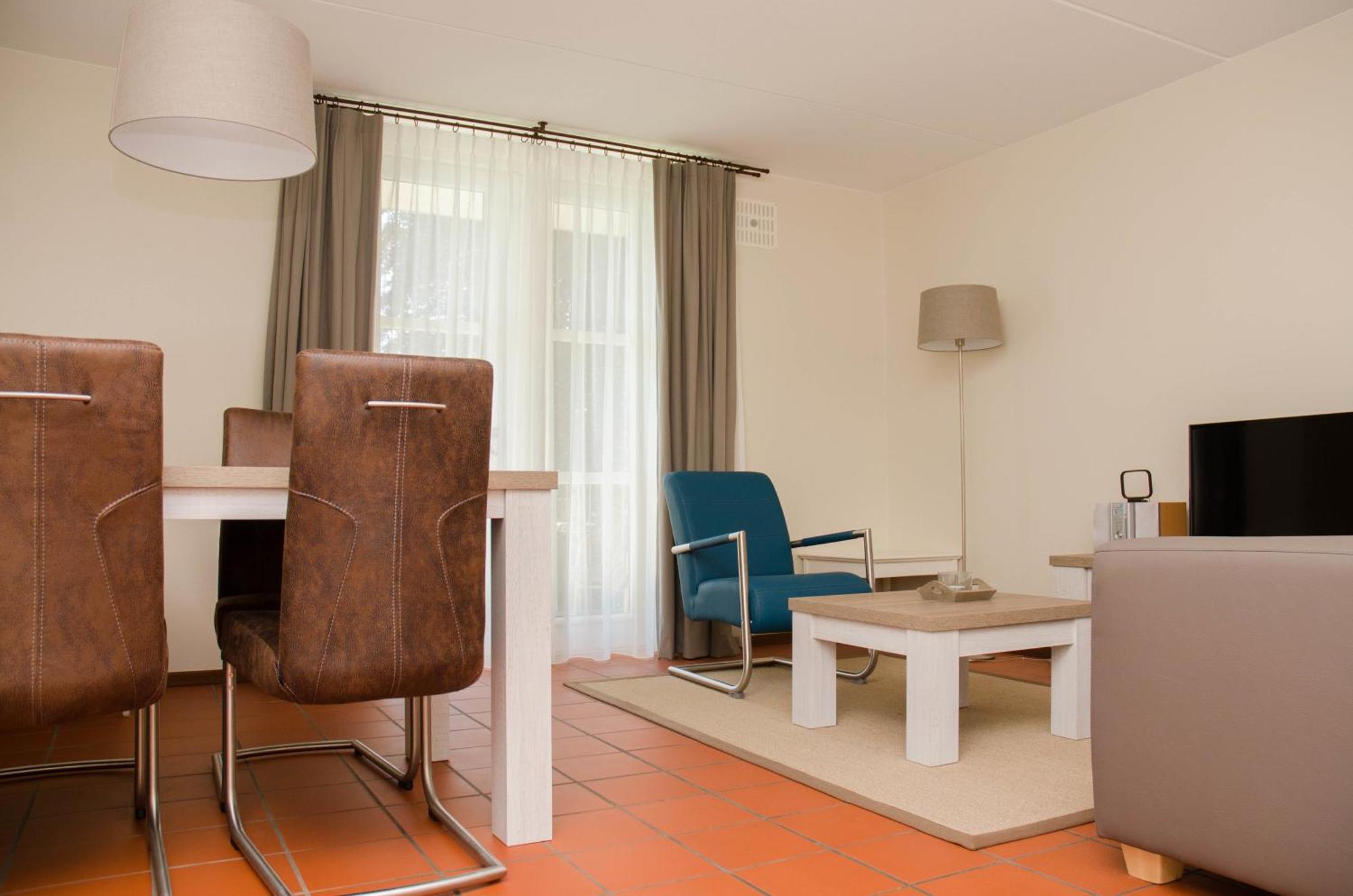 Hotel Graaf Bernstorff Schiermonnikoog Room photo